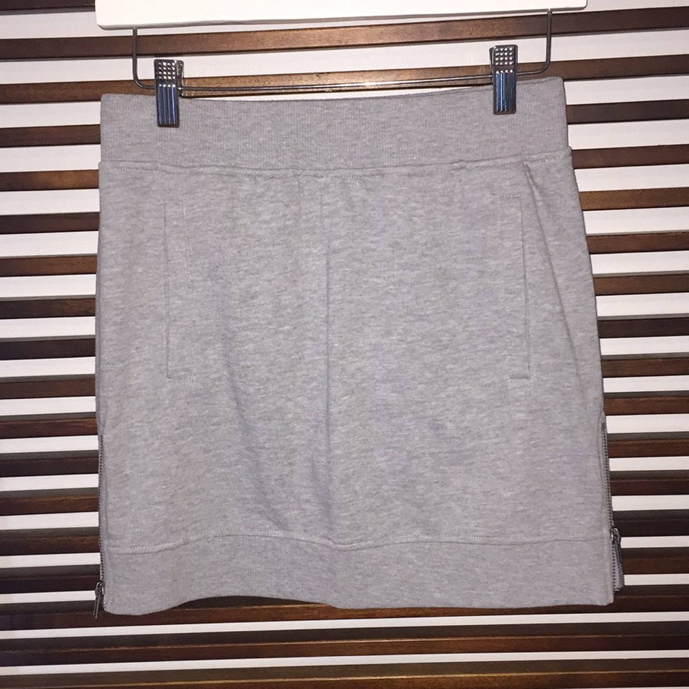 🙉 Fabletics skirt